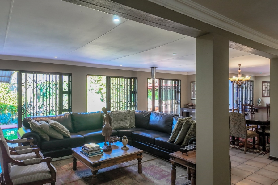 6 Bedroom Property for Sale in Heuwelsig Free State